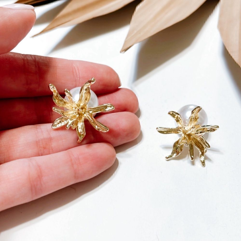Flower statement earrings N357 - Picture 4 of 5